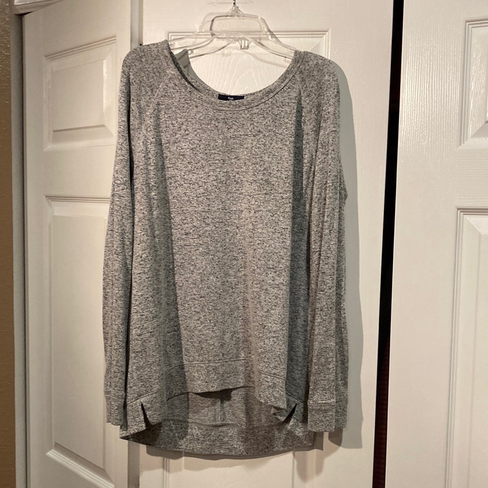 Gap sweater